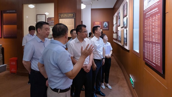 图片2.jpg 澳门新葡萄新京威尼斯黄