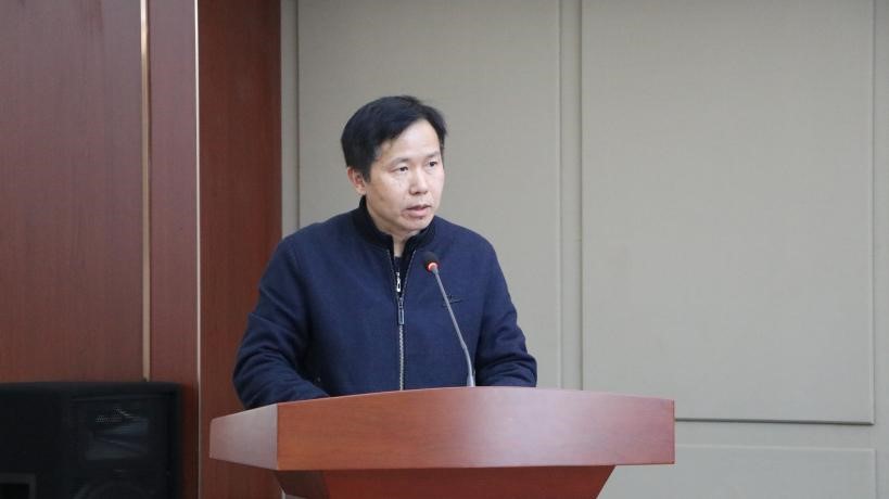 �����������¾�����˹��