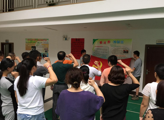 �����������¾�����˹��