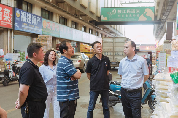 �����������¾�����˹��