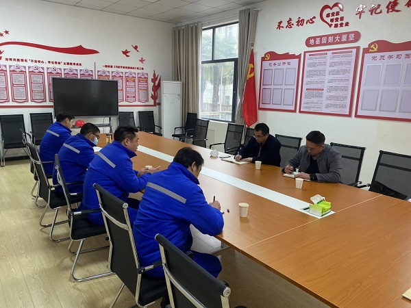 �����������¾�����˹��