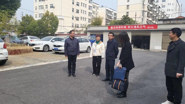 �����������¾�����˹��