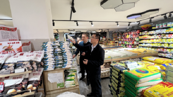 �����������¾�����˹��