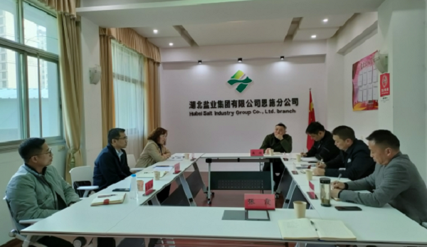 �����������¾�����˹��