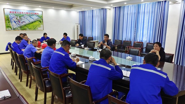 �����������¾�����˹��