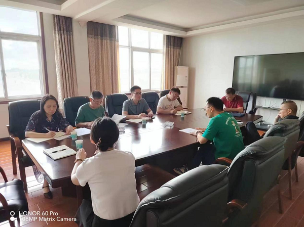 �����������¾�����˹��