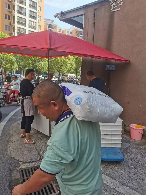 �����������¾�����˹��