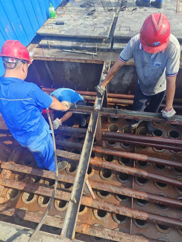 �����������¾�����˹��