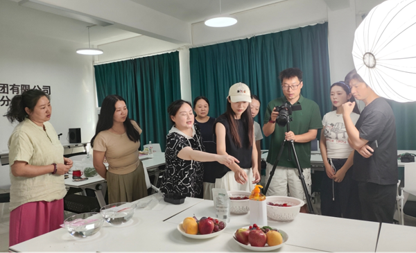 �����������¾�����˹��