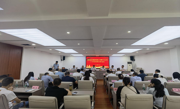 �����������¾�����˹��