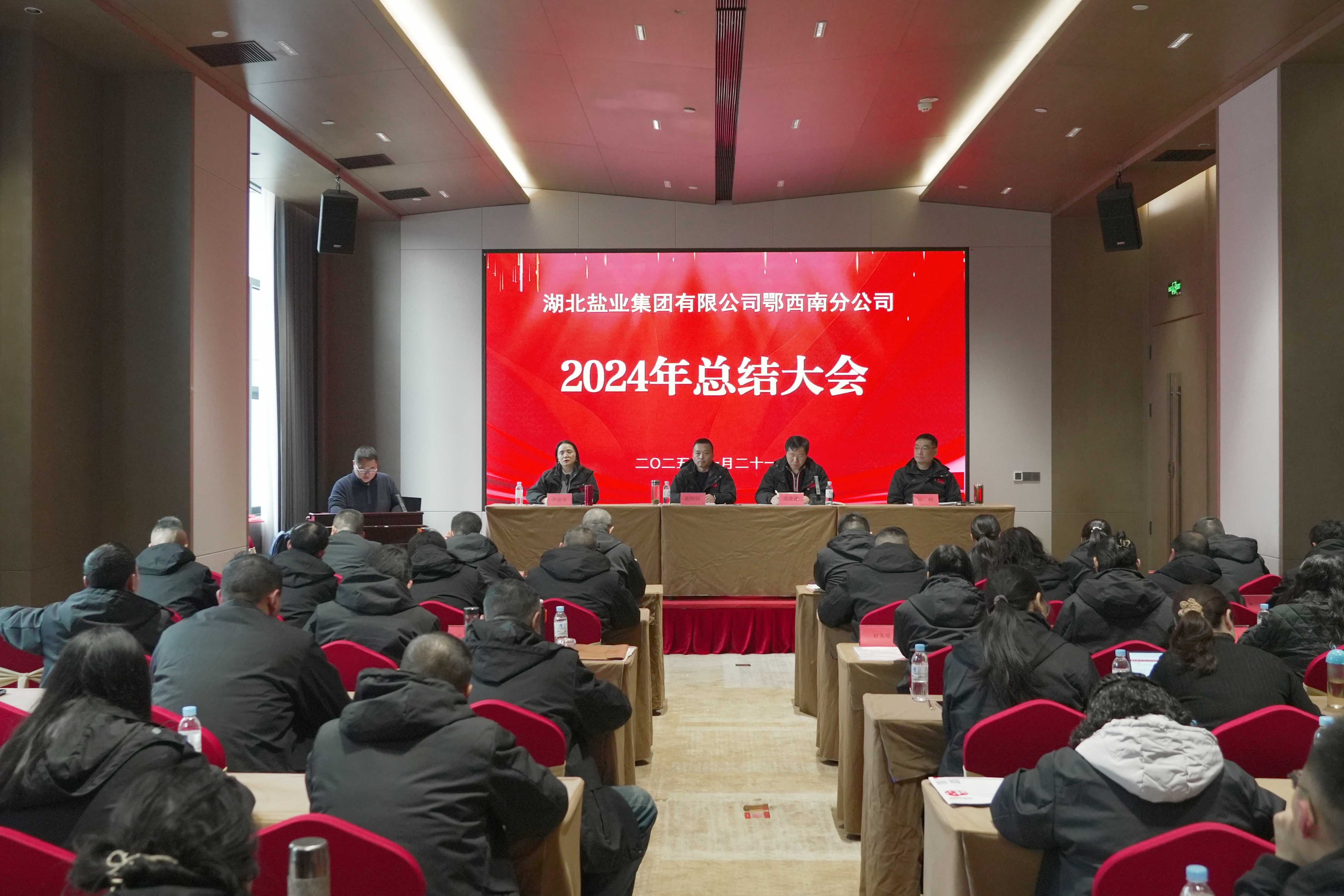 �����������¾�����˹��