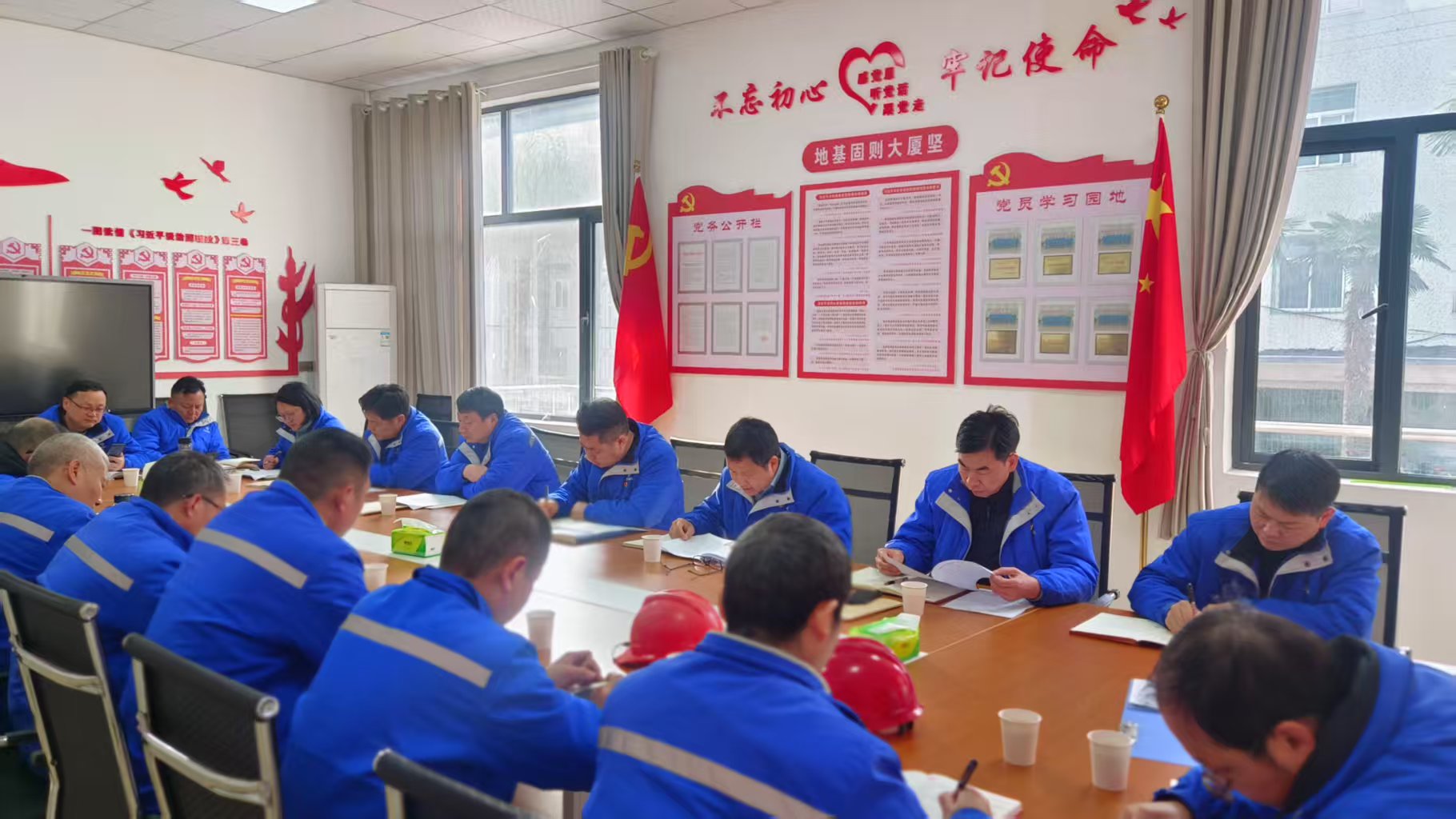 �����������¾�����˹��