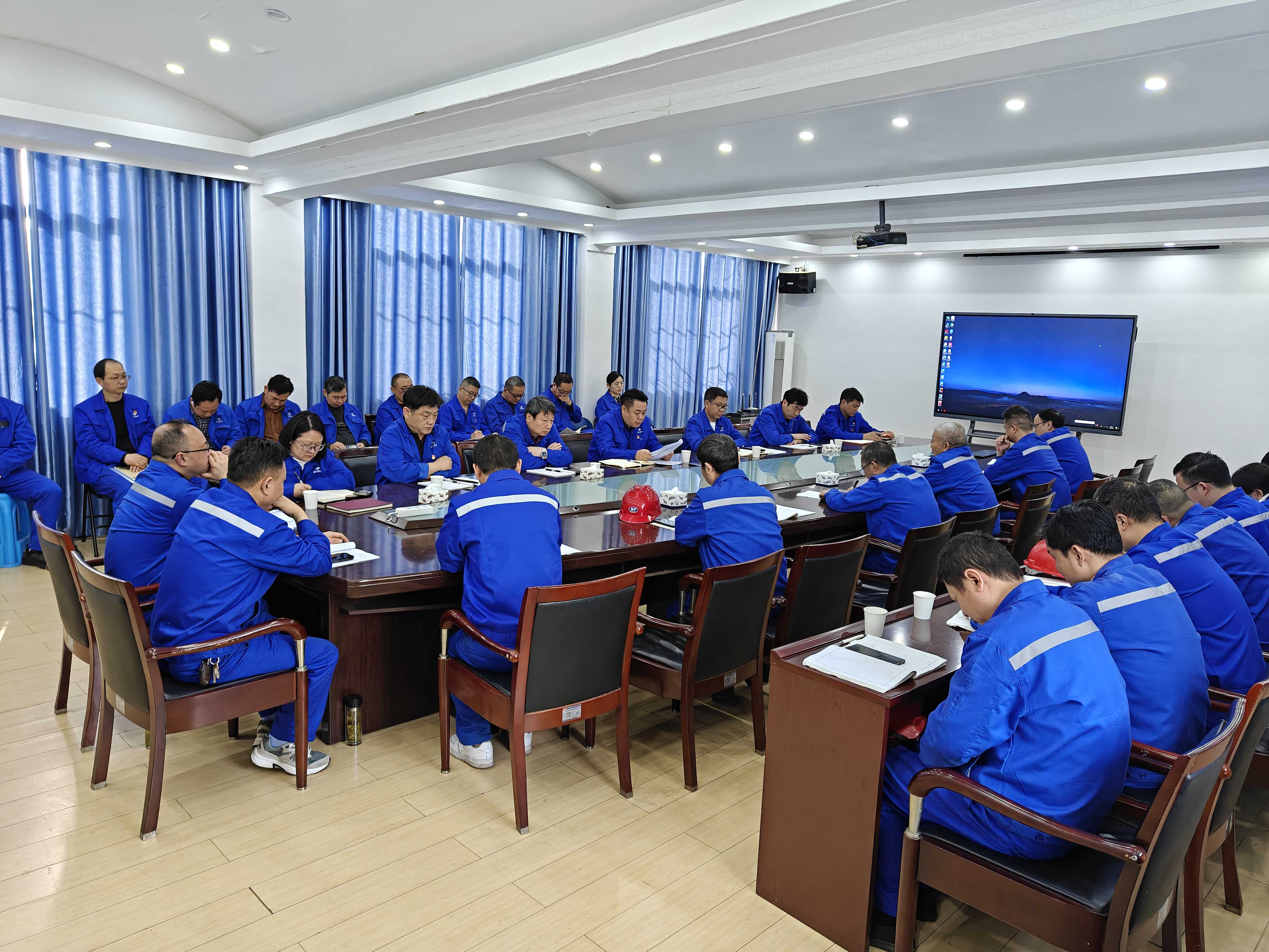 �����������¾�����˹��