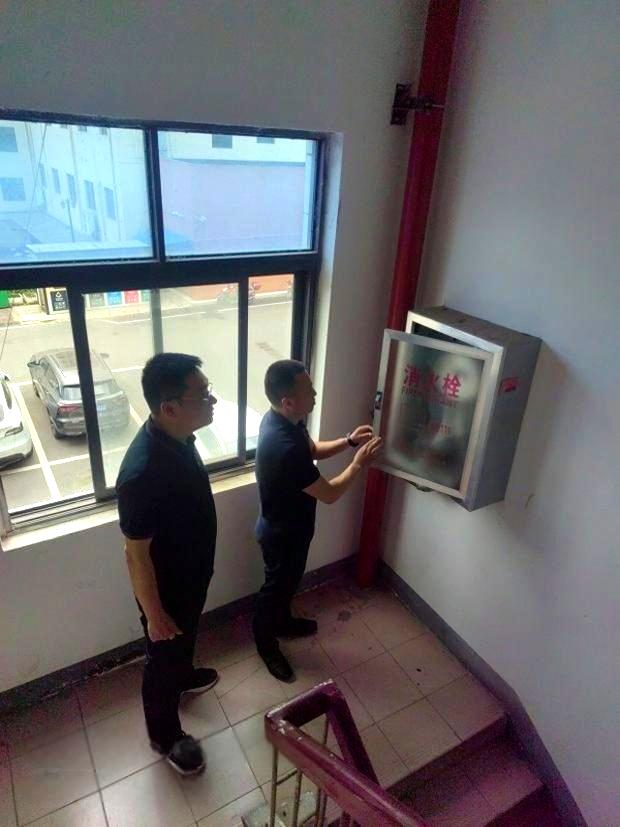 �����������¾�����˹��