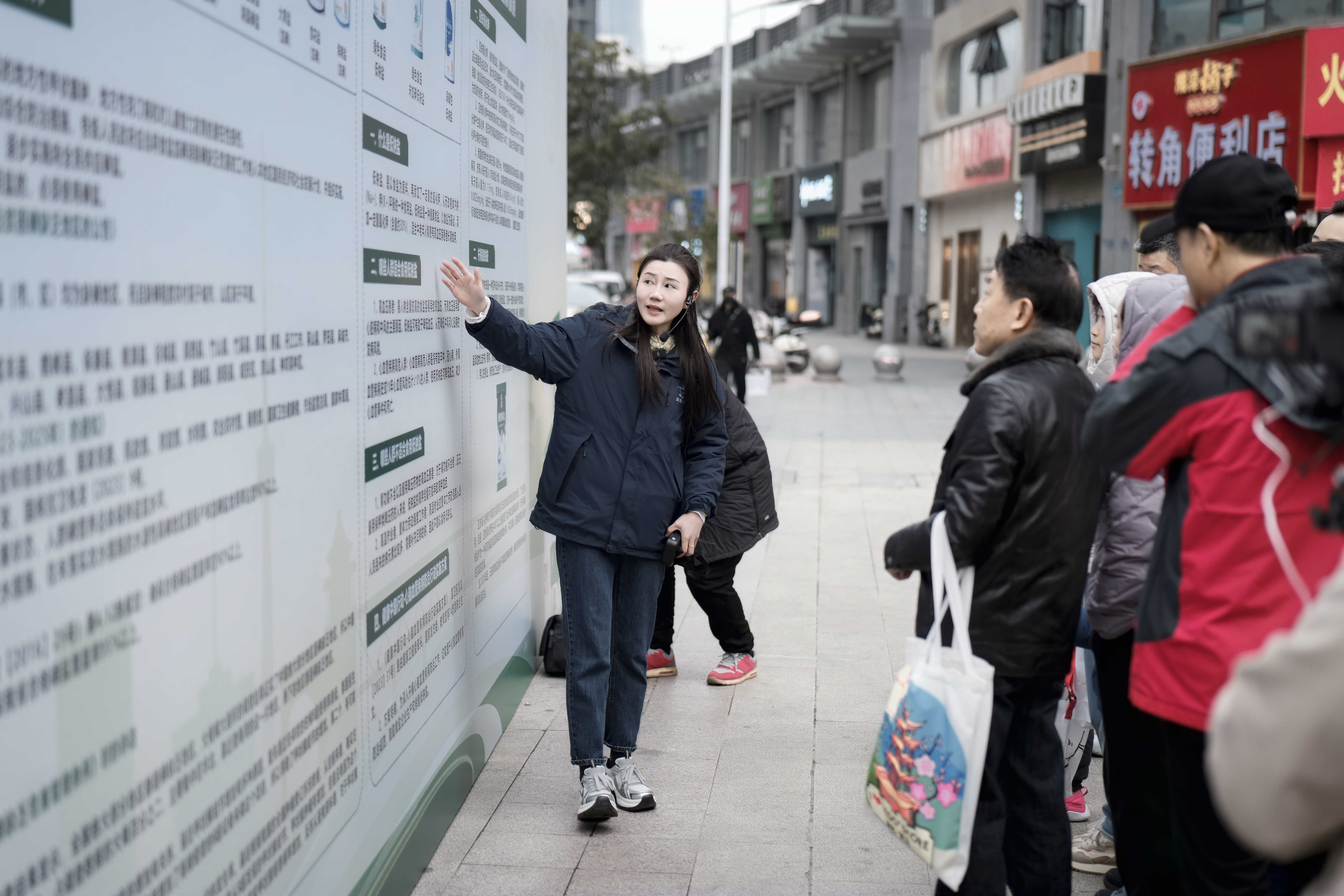 �����������¾�����˹��