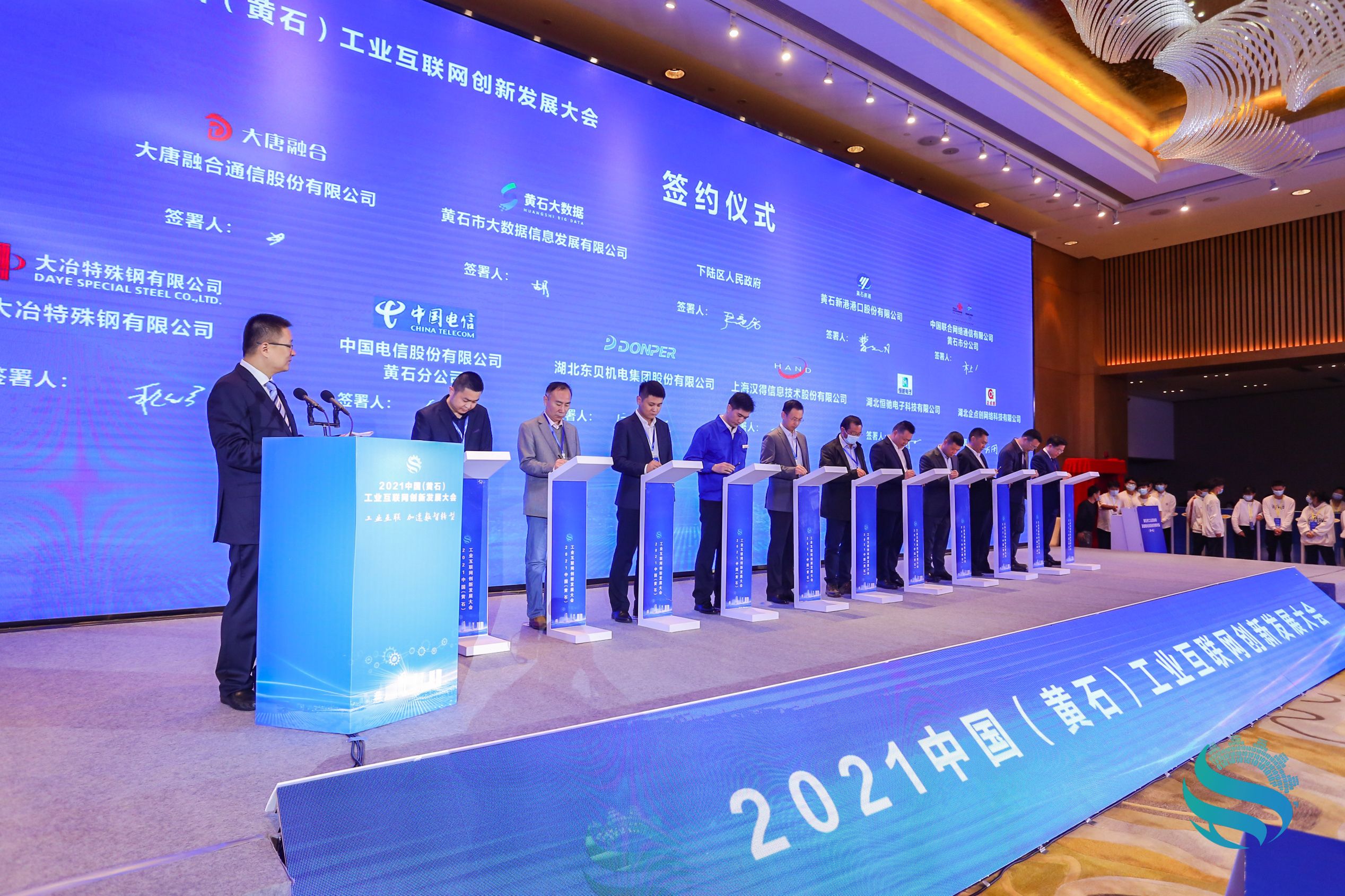 �����������¾�����˹��