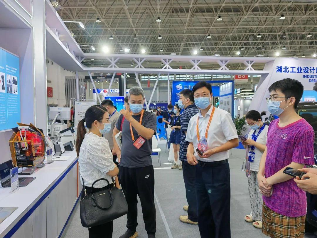 �����������¾�����˹��