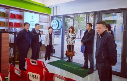 �����������¾�����˹��