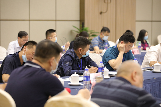 �����������¾�����˹��