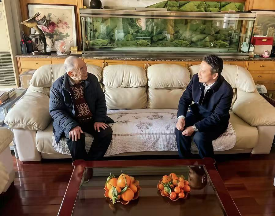 �����������¾�����˹��