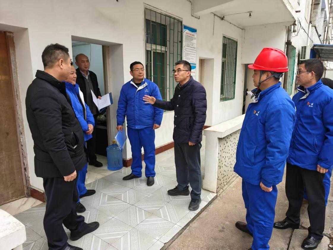 �����������¾�����˹��